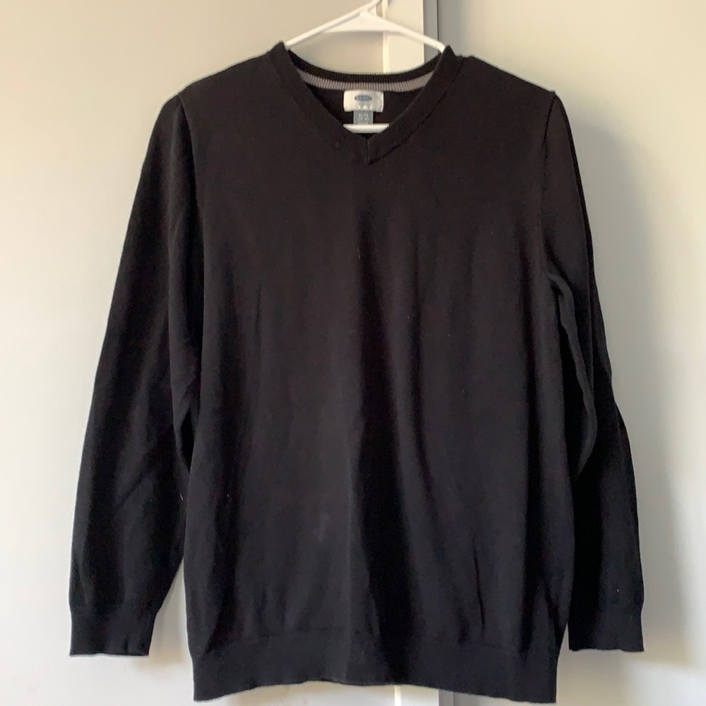 XL (14-16) old navy vneck black long sleeve sweater